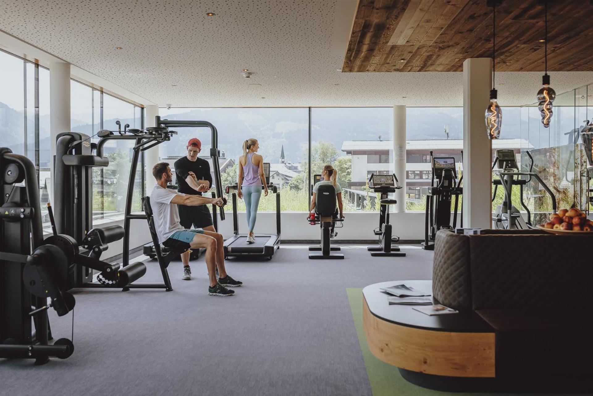 Superior Sport Und Familienresort Alpenblick Zell am See Ngoại thất bức ảnh